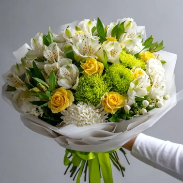 Букет с альстромериями «Мелодия лета»