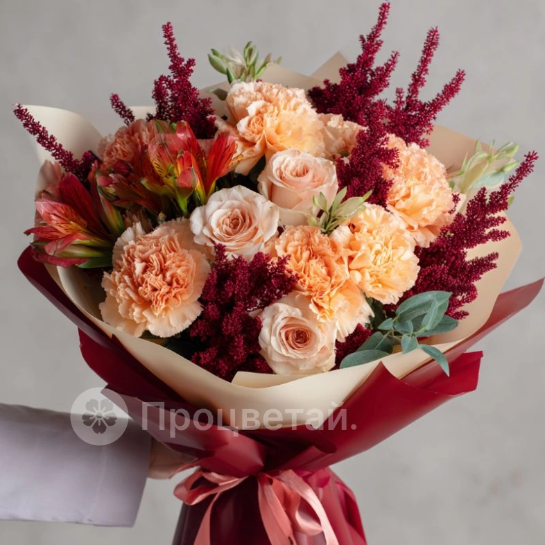 Букет с гвоздиками &laquo;Бархатный вечер&raquo;