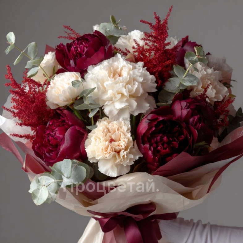 Букет с пионами &laquo;Бархатный шелест&raquo;