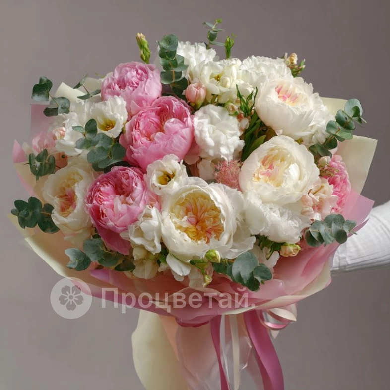 Букет с пионами &laquo;Зефирная фантазия&raquo;