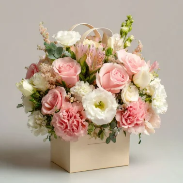 Композиция в сумочке «Девичий выбор»