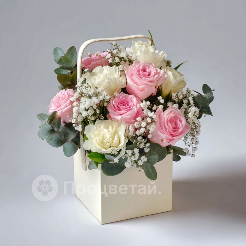 Композиция в сумочке &laquo;Сладкий сюрприз&raquo;