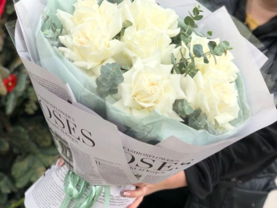 Букет из белых французских роз  «Белый Шёпот»